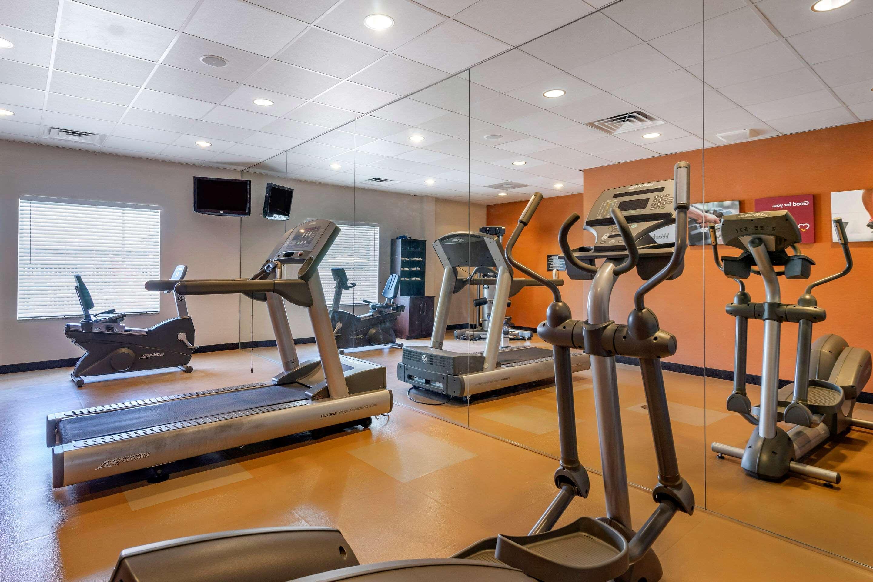 Hampton Inn By Hilton Tampa Fairgrounds Casino Mango Bagian luar foto